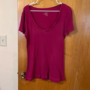 Size L Old Navy pink v-neck t-shirt